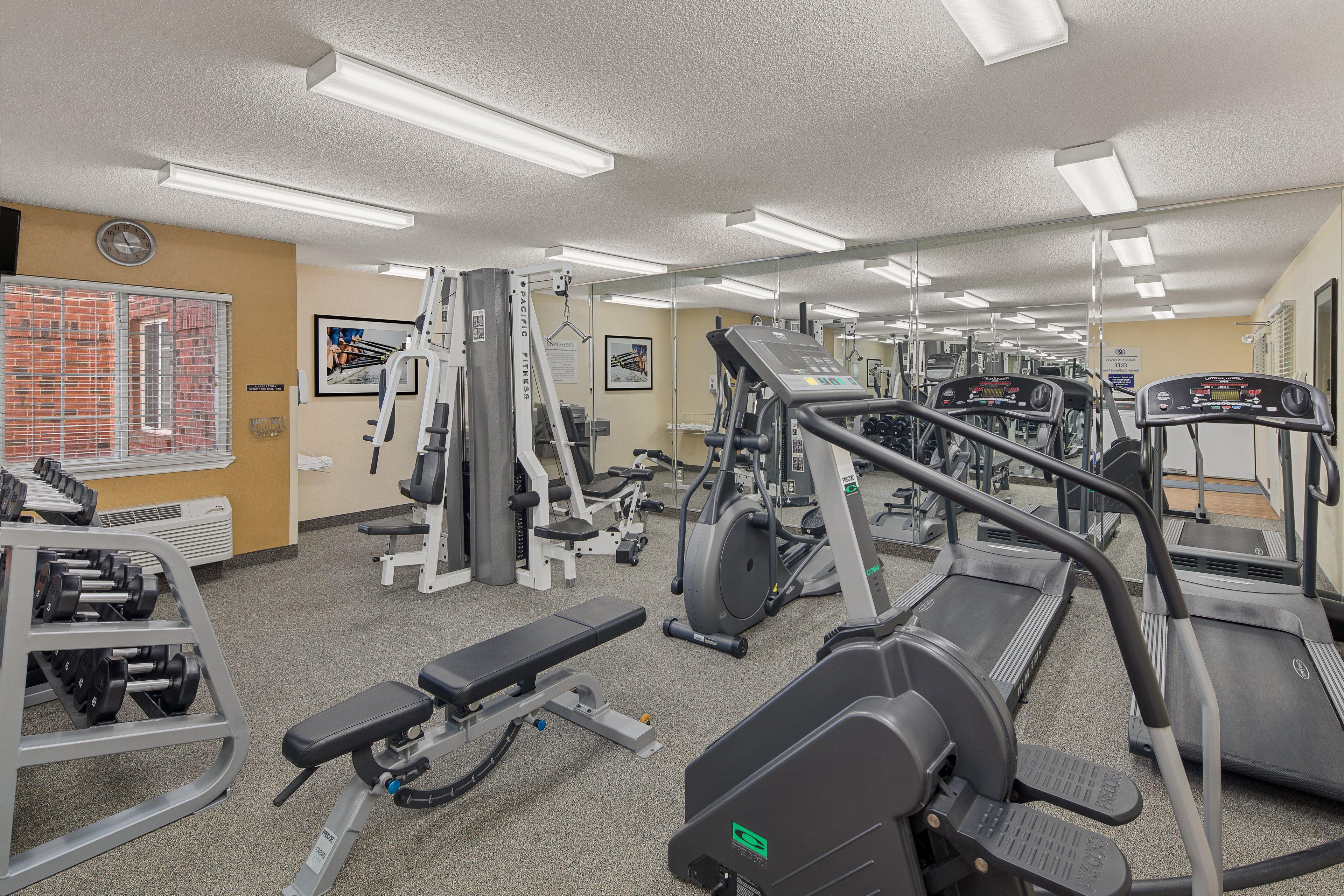 Candlewood Suites Raleigh Crabtree By Ihg Bagian luar foto