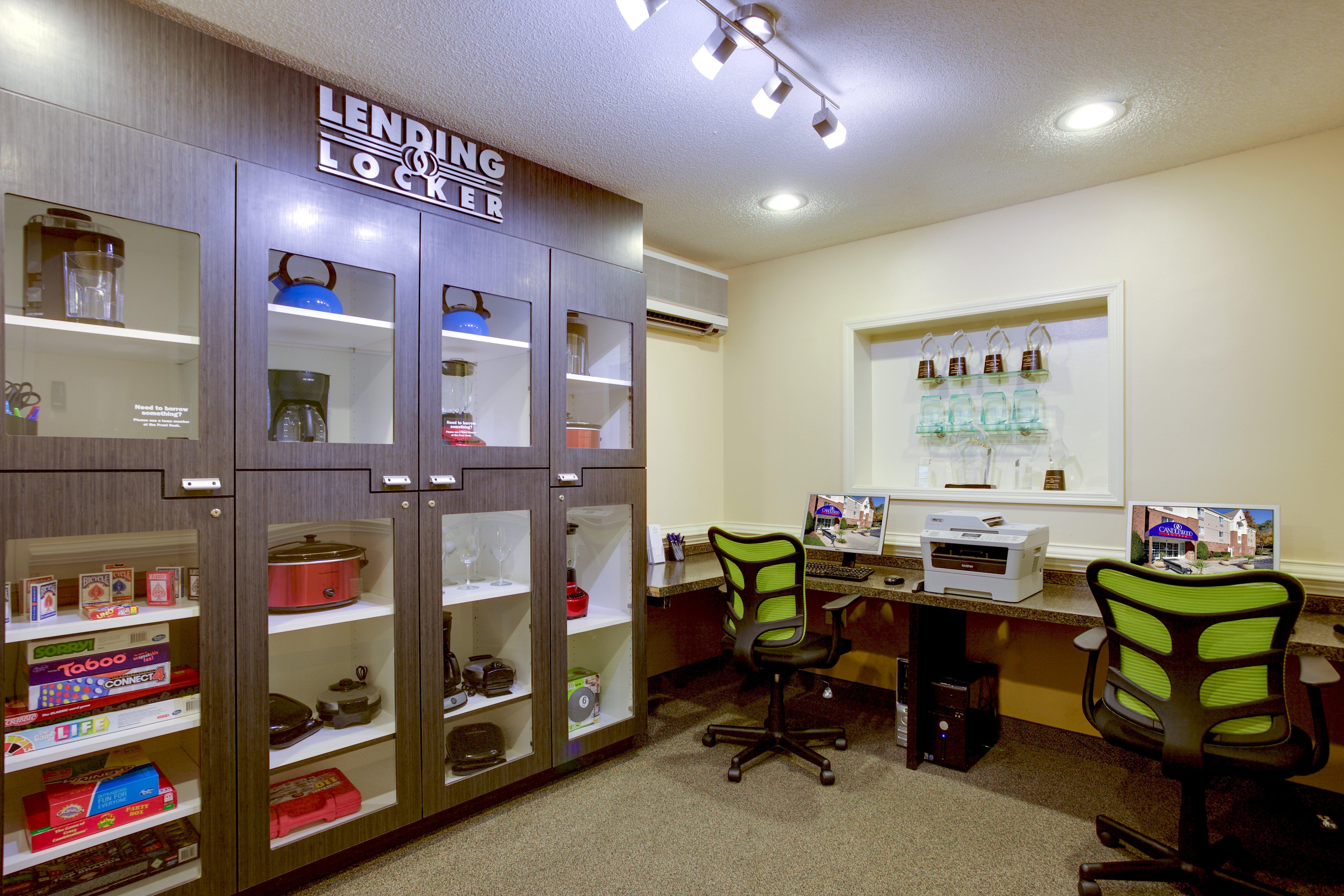 Candlewood Suites Raleigh Crabtree By Ihg Bagian luar foto