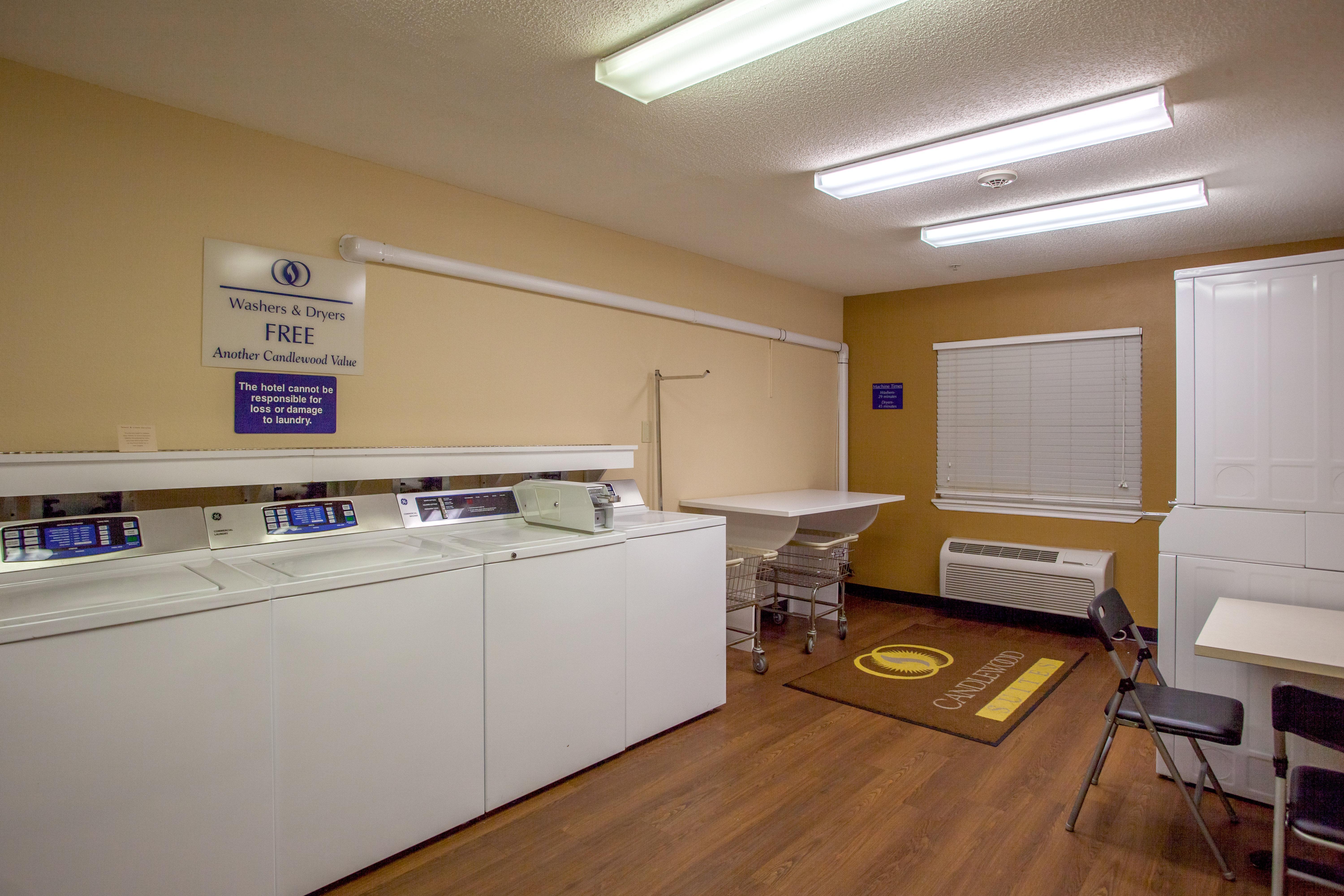 Candlewood Suites Raleigh Crabtree By Ihg Bagian luar foto