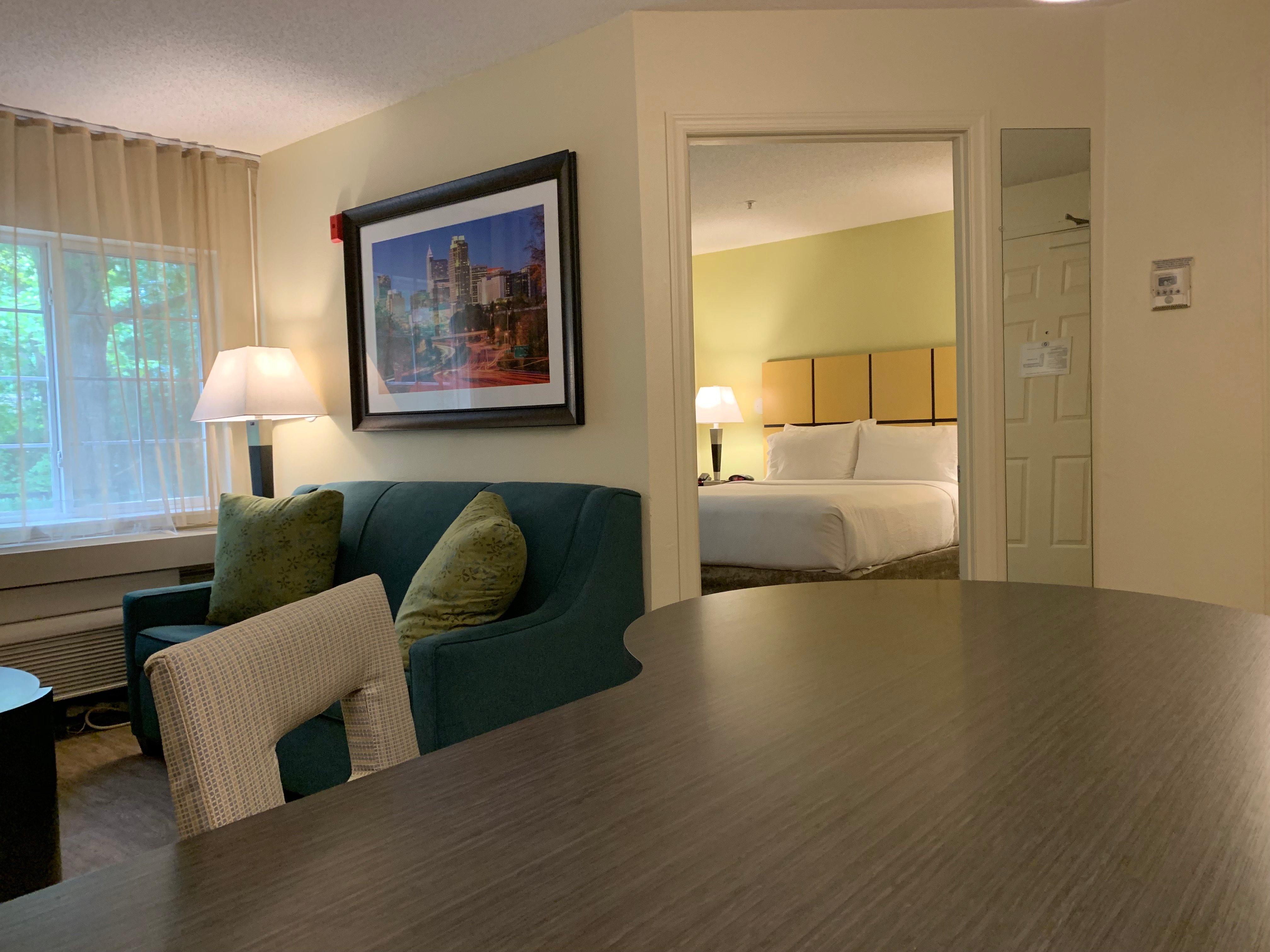 Candlewood Suites Raleigh Crabtree By Ihg Bagian luar foto
