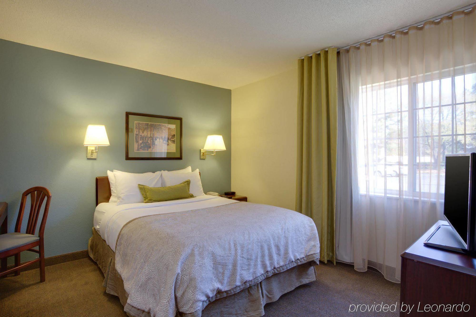 Candlewood Suites Raleigh Crabtree By Ihg Bagian luar foto