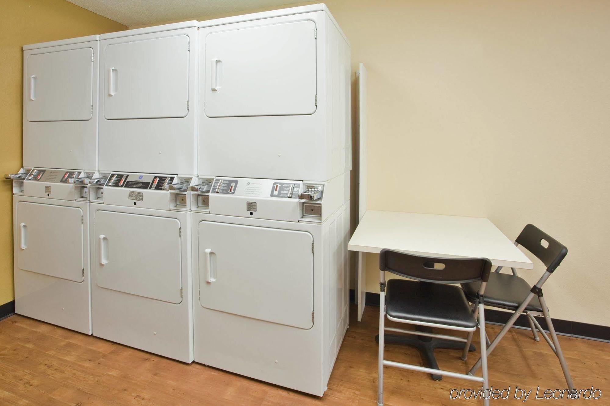 Candlewood Suites Raleigh Crabtree By Ihg Bagian luar foto