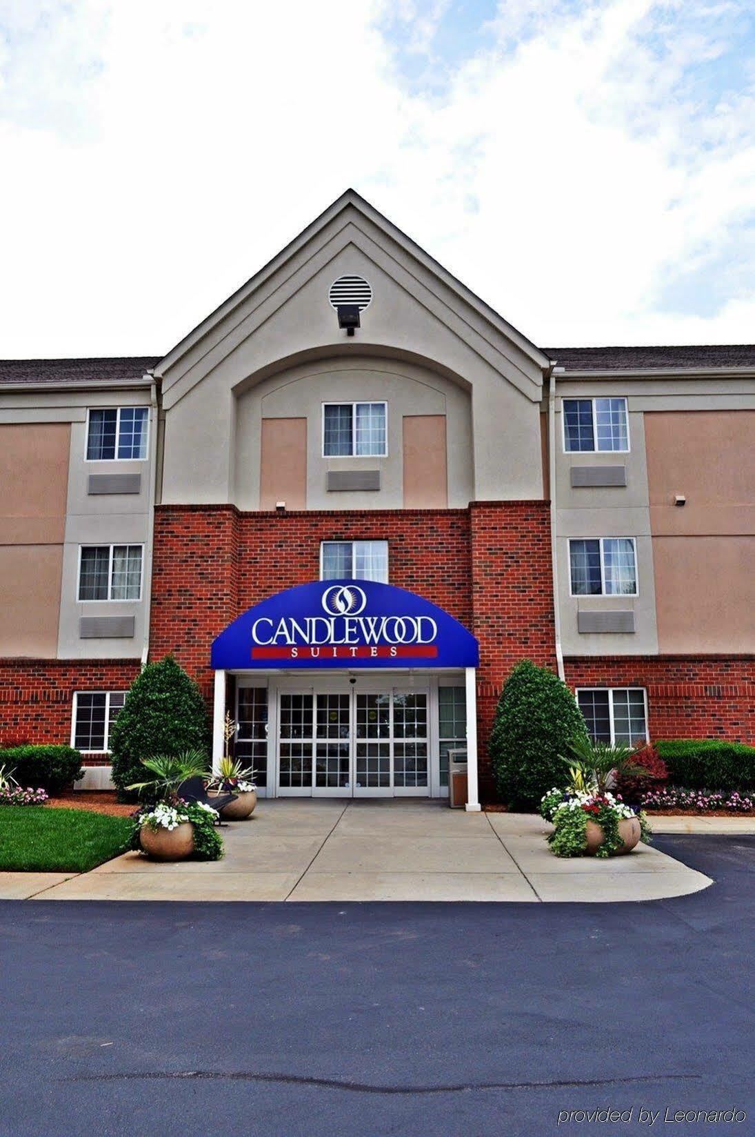 Candlewood Suites Raleigh Crabtree By Ihg Bagian luar foto