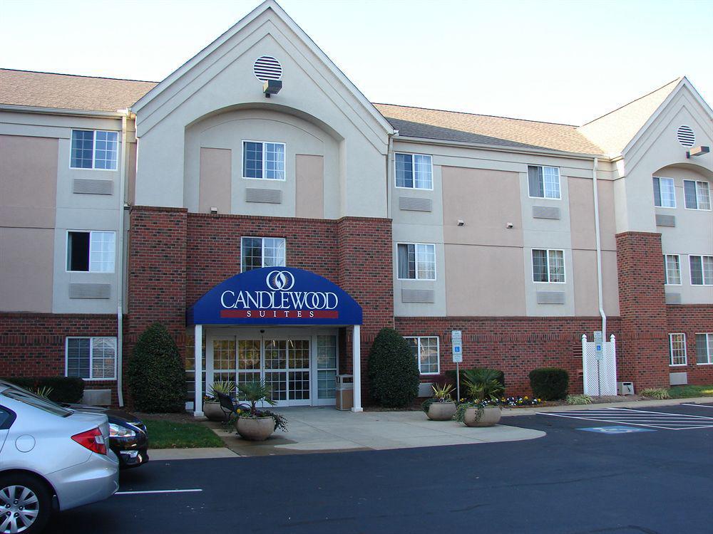 Candlewood Suites Raleigh Crabtree By Ihg Bagian luar foto